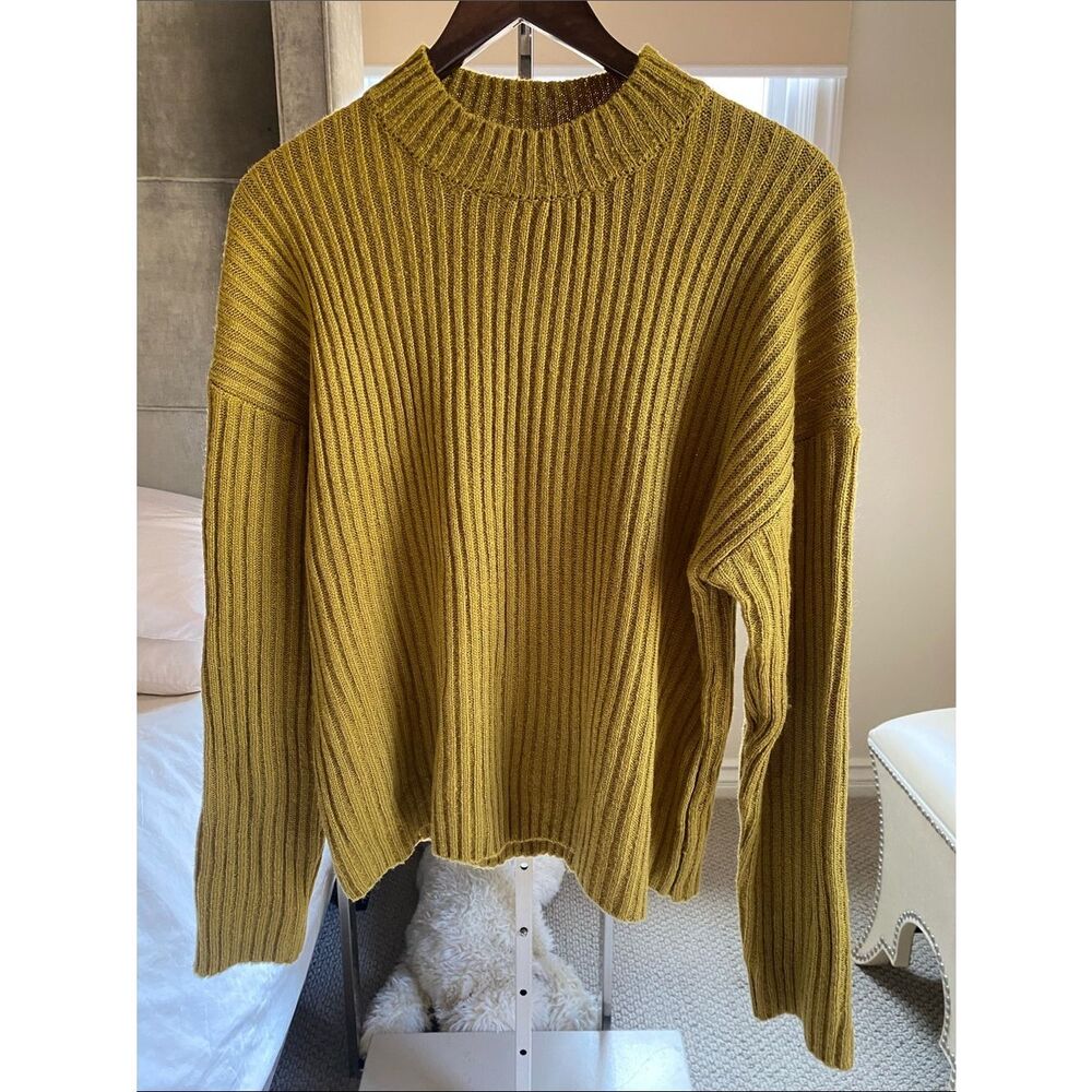 Forever 21 Green Ribbed Knit Sweater - Women